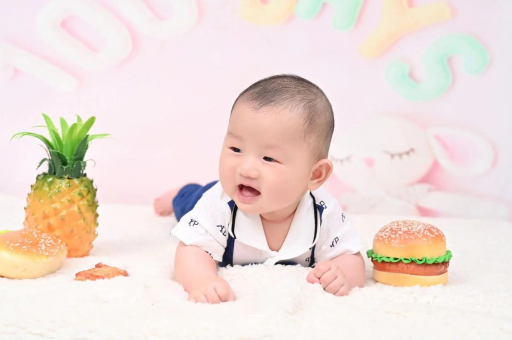 宁津宝宝在妈妈肚子里